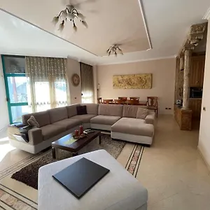 https://luxury-center-apartment.albaniahotels.org