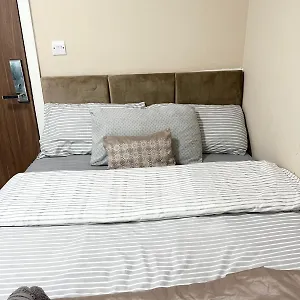 https://studio-apartment-for-2.yorkshirehotels.net